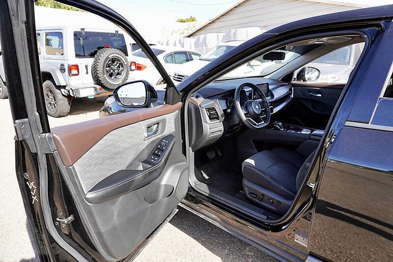 Used 2021 Nissan Rogue SV image 33