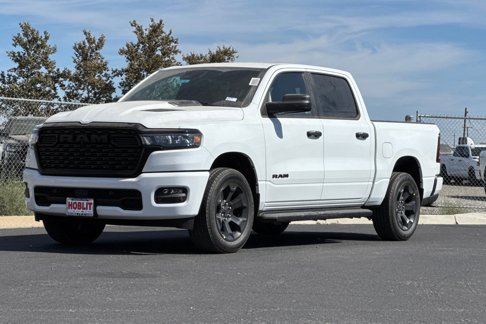New 2026 RAM 1500 Express AWD/4WD image 7