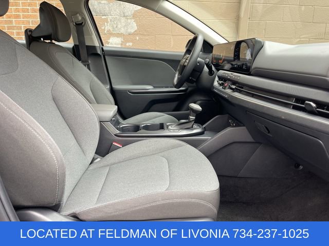 Used 2025 Kia K4 FWD image 26