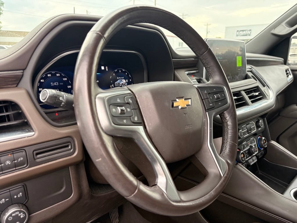 Used 2022 Chevrolet Suburban LT w/ Luxury Package AWD/4WD image 10