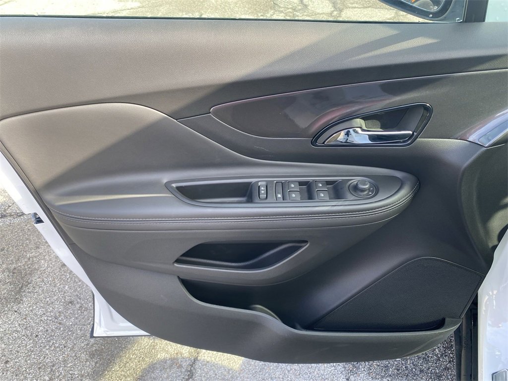 Used 2022 Buick Encore Preferred w/ Safety Package image 13