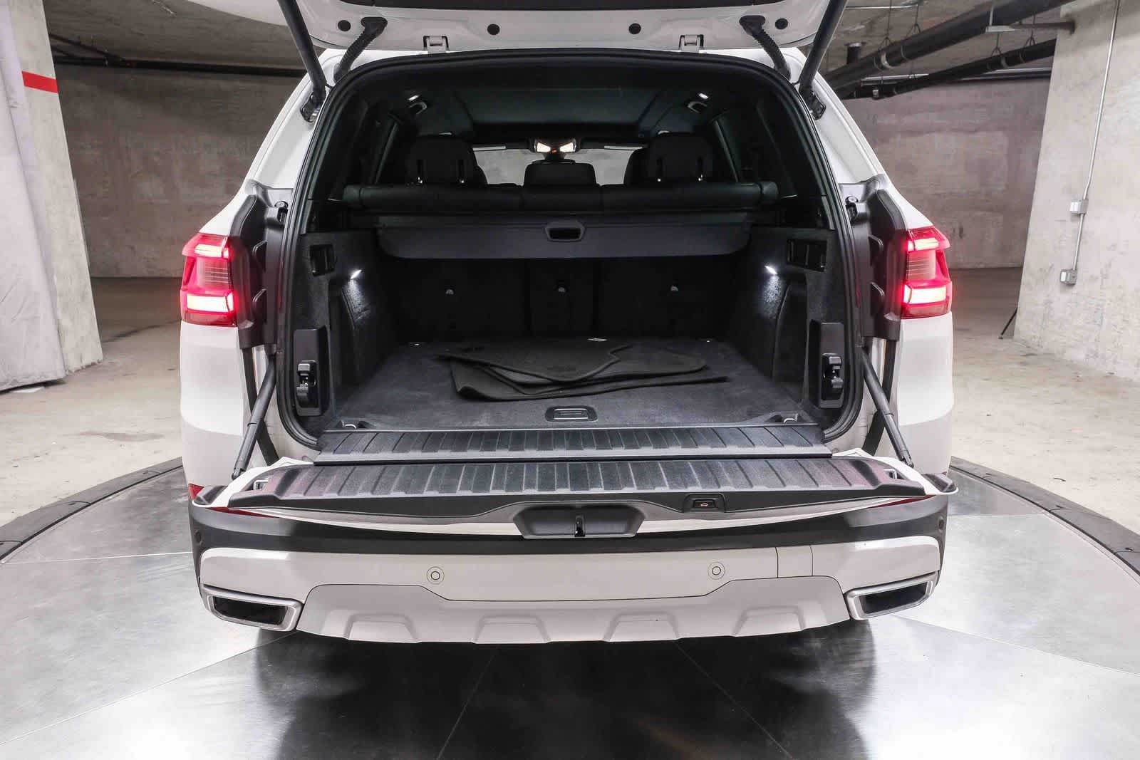 Used 2021 BMW X5 xDrive40i w/ Convenience Package AWD/4WD image 30