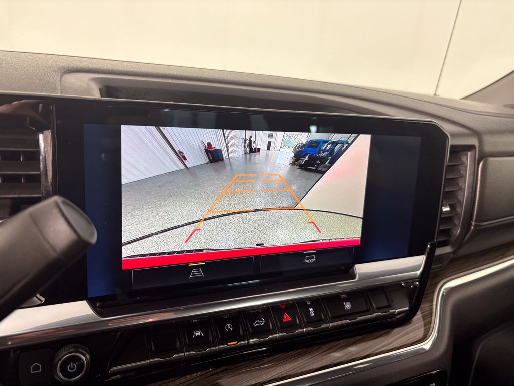 Used 2024 Chevrolet Silverado 1500 LT AWD/4WD image 26