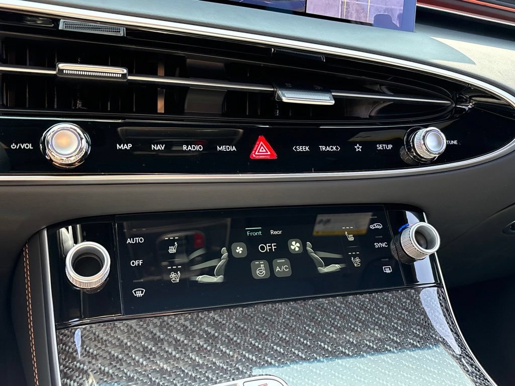 New 2026 Genesis GV70 3.5T Sport Prestige AWD/4WD image 18