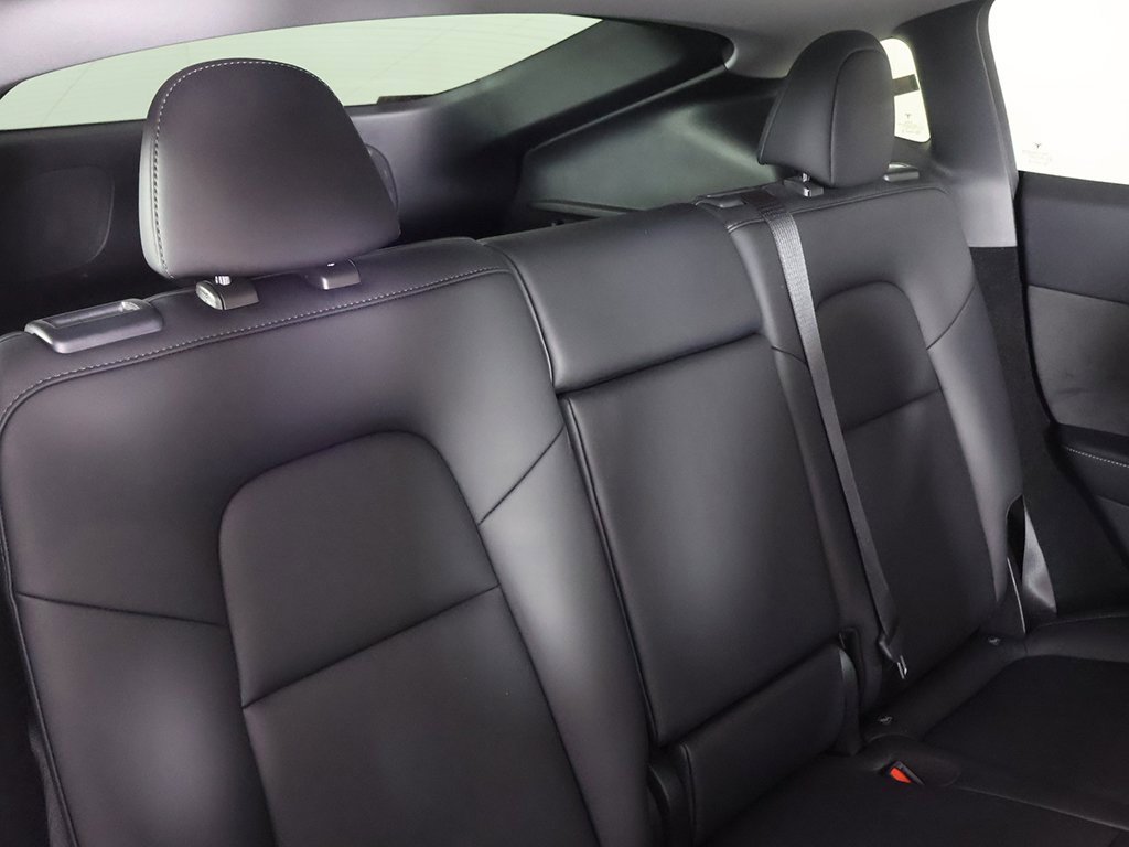 Used 2023 Tesla Model Y Long Range image 28