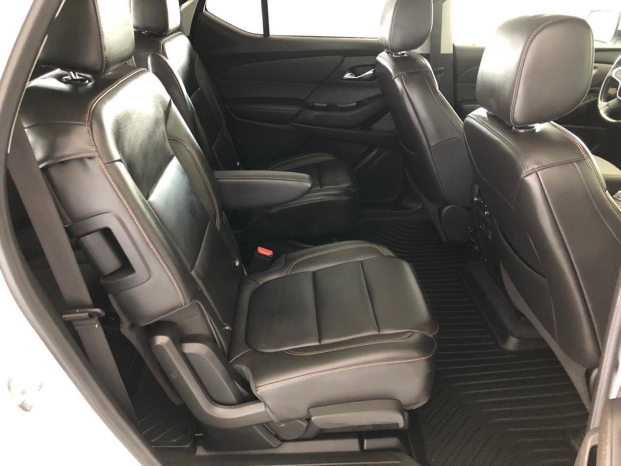 Used 2021 Chevrolet Traverse RS AWD/4WD image 11