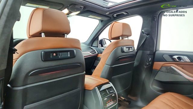 Used 2022 BMW X5 M50i w/ Executive Package AWD/4WD image 31