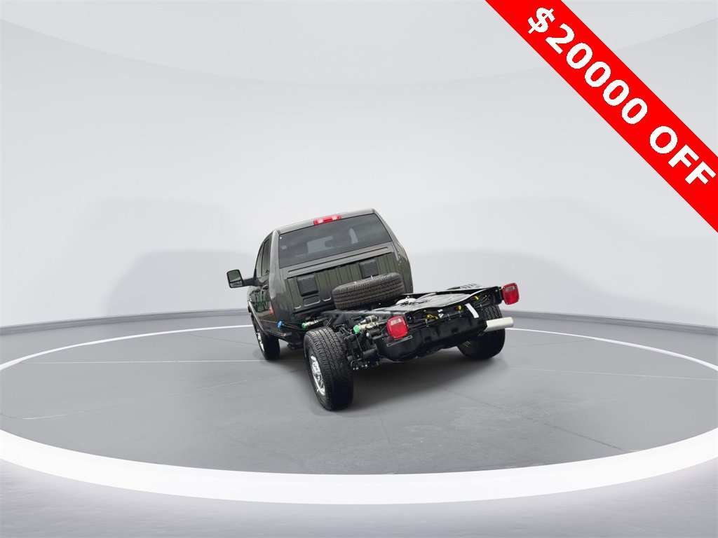 New 2024 RAM 3500 Tradesman w/ Chrome Appearance Group image 8