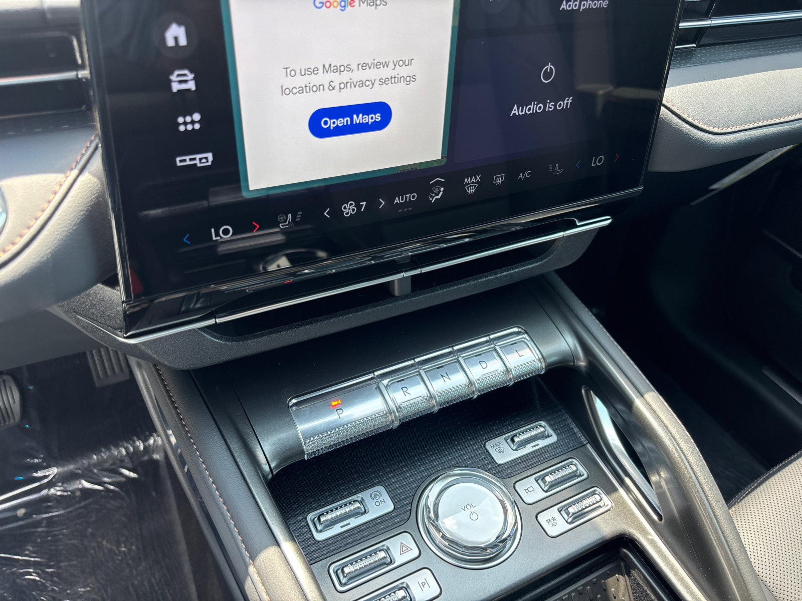 New 2025 Lincoln Nautilus Premier w/ Equipment Group 102A image 23