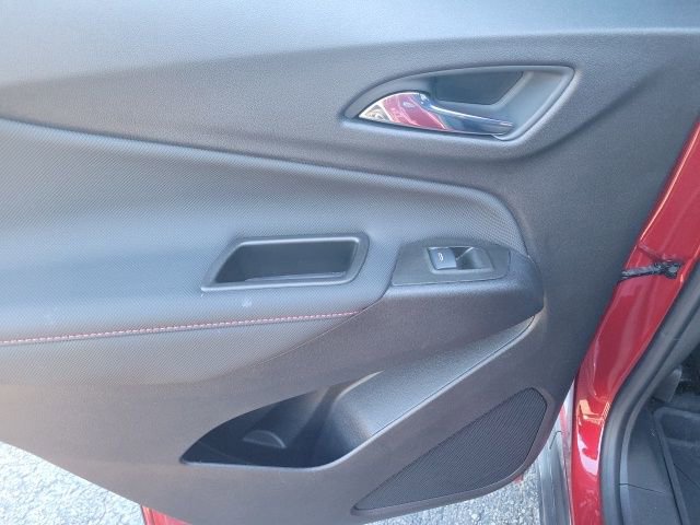 Used 2024 Chevrolet Equinox RS image 31