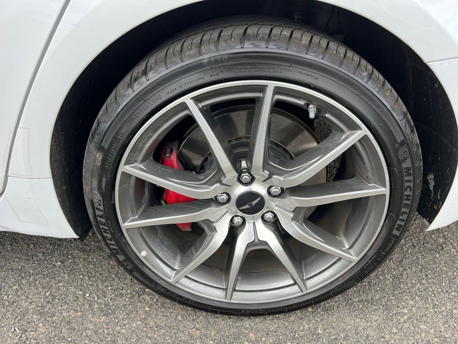 Used 2025 Genesis G70 2.5T image 30