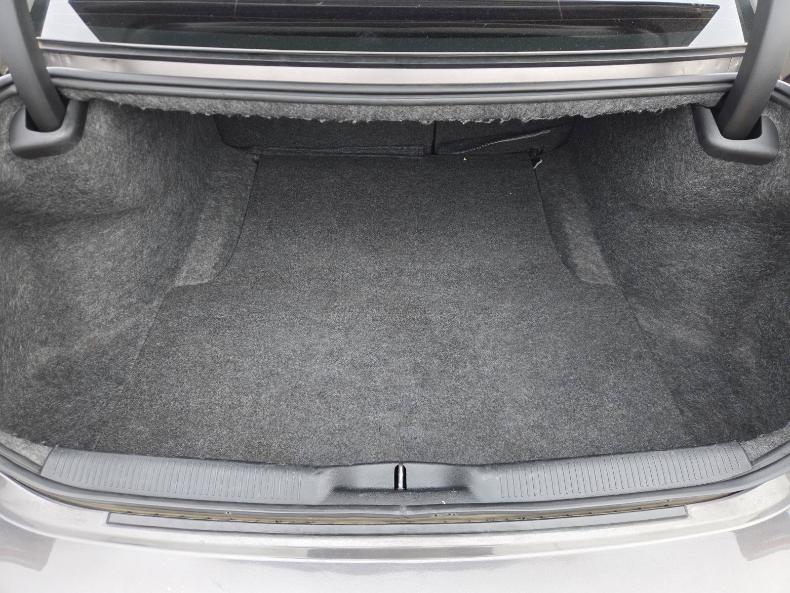 Used 2020 Dodge Charger SXT RWD image 27