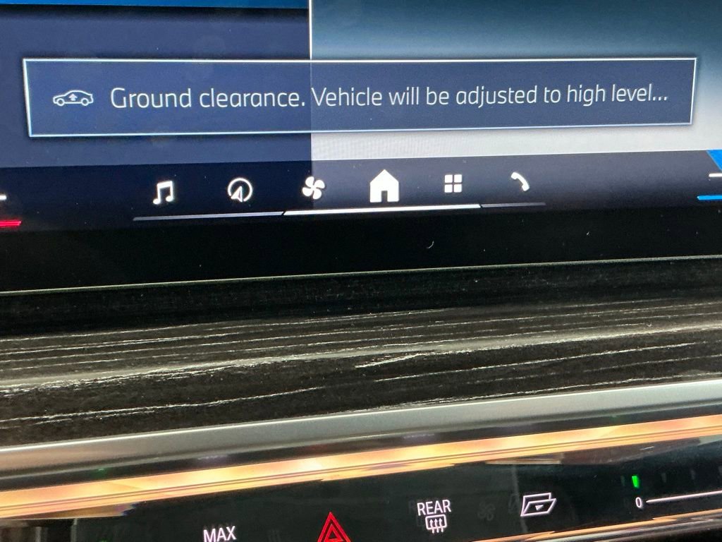 Used 2026 BMW 740i xDrive image 85