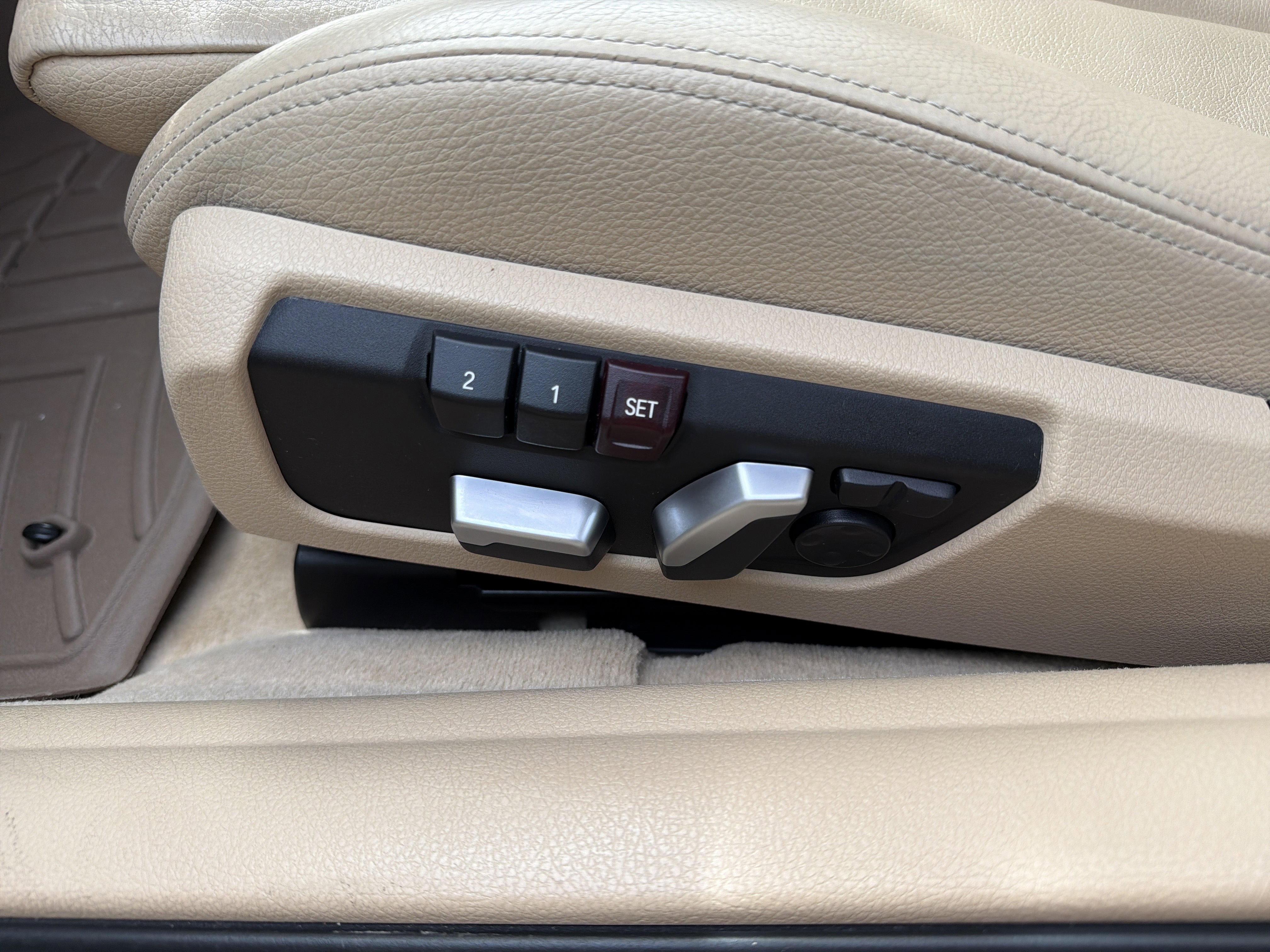 Used 2016 BMW 435i Convertible image 10