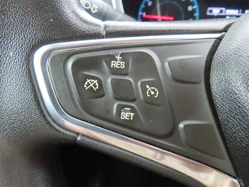 Used 2018 Chevrolet Equinox LT FWD image 22