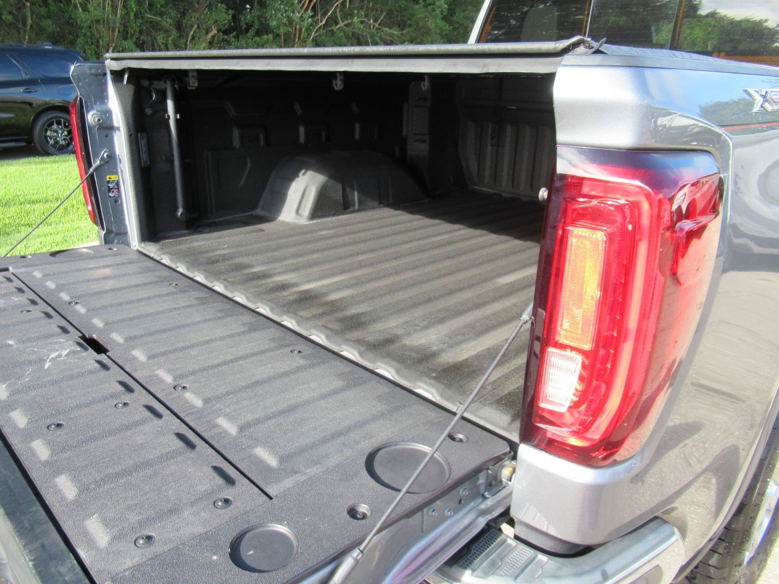 Used 2020 GMC Sierra 1500 SLT w/ SLT Premium Plus Package AWD/4WD image 36