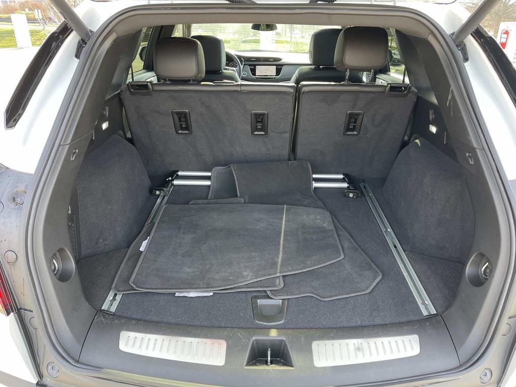 Certified 2025 Cadillac XT5 Premium Luxury image 12