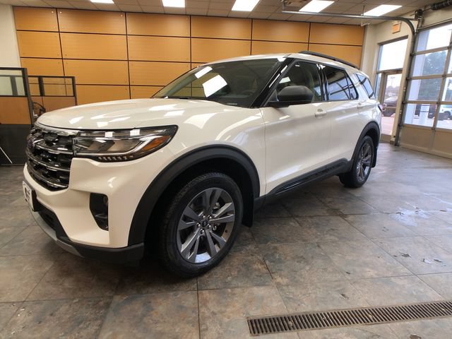 New 2026 Ford Explorer Active w/ Active Comfort Package AWD/4WD image 3