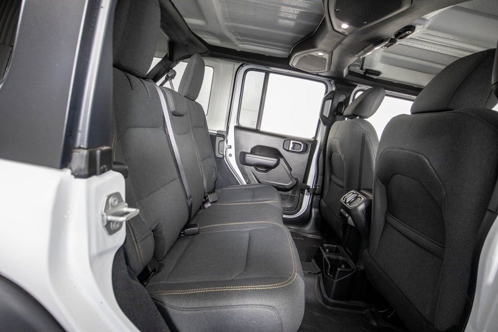 Used 2024 Jeep Wrangler Willys image 12
