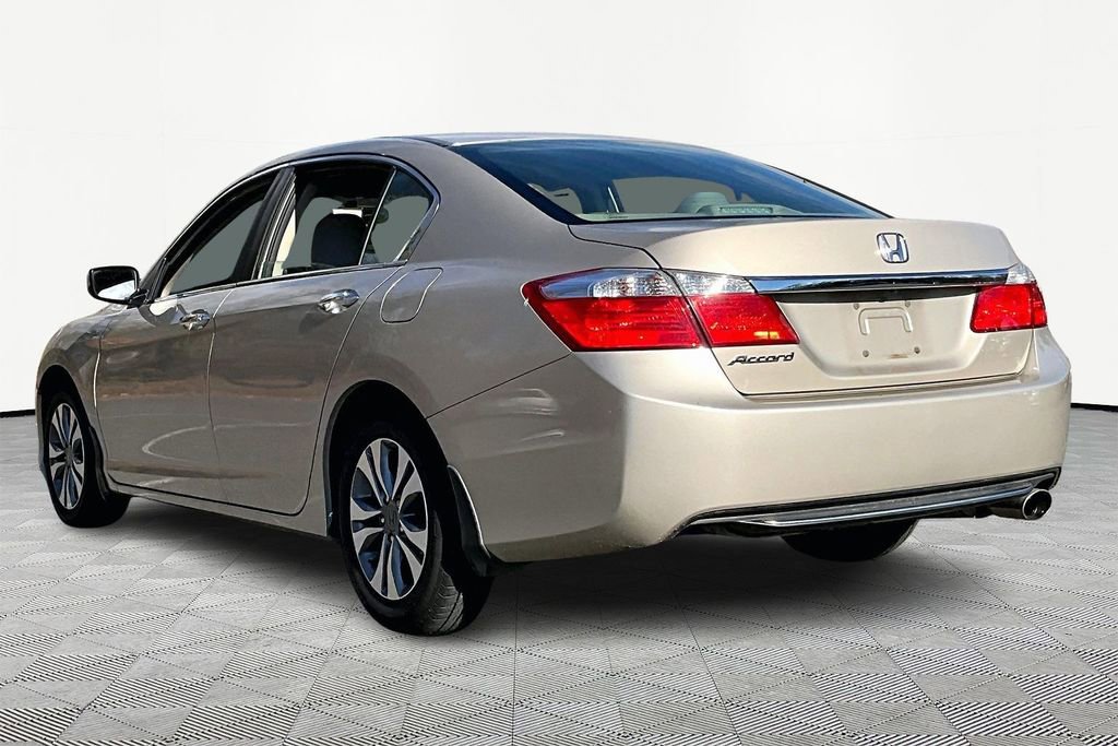Used 2015 Honda Accord LX image 4
