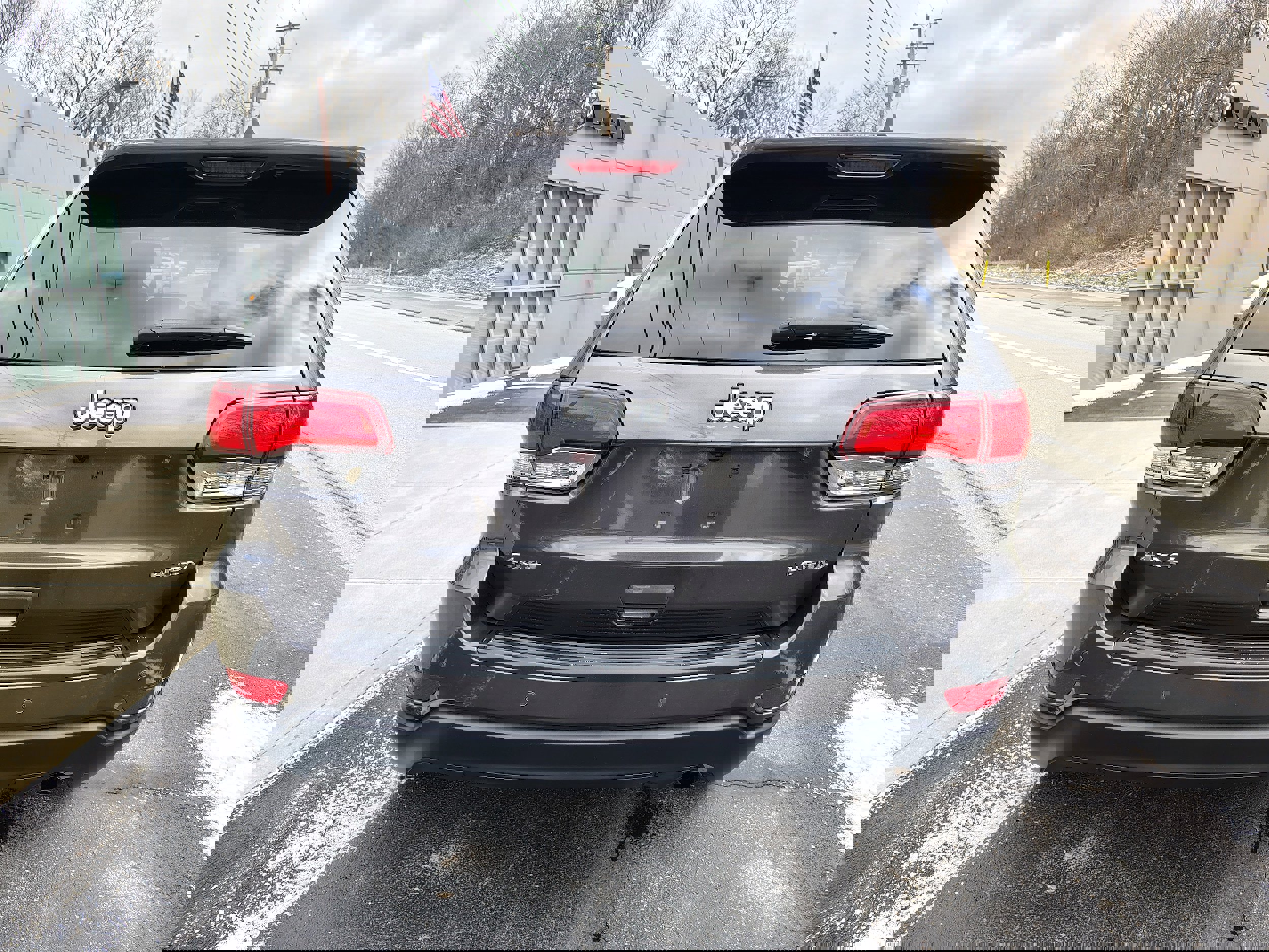 Certified 2021 Jeep Grand Cherokee Laredo image 8