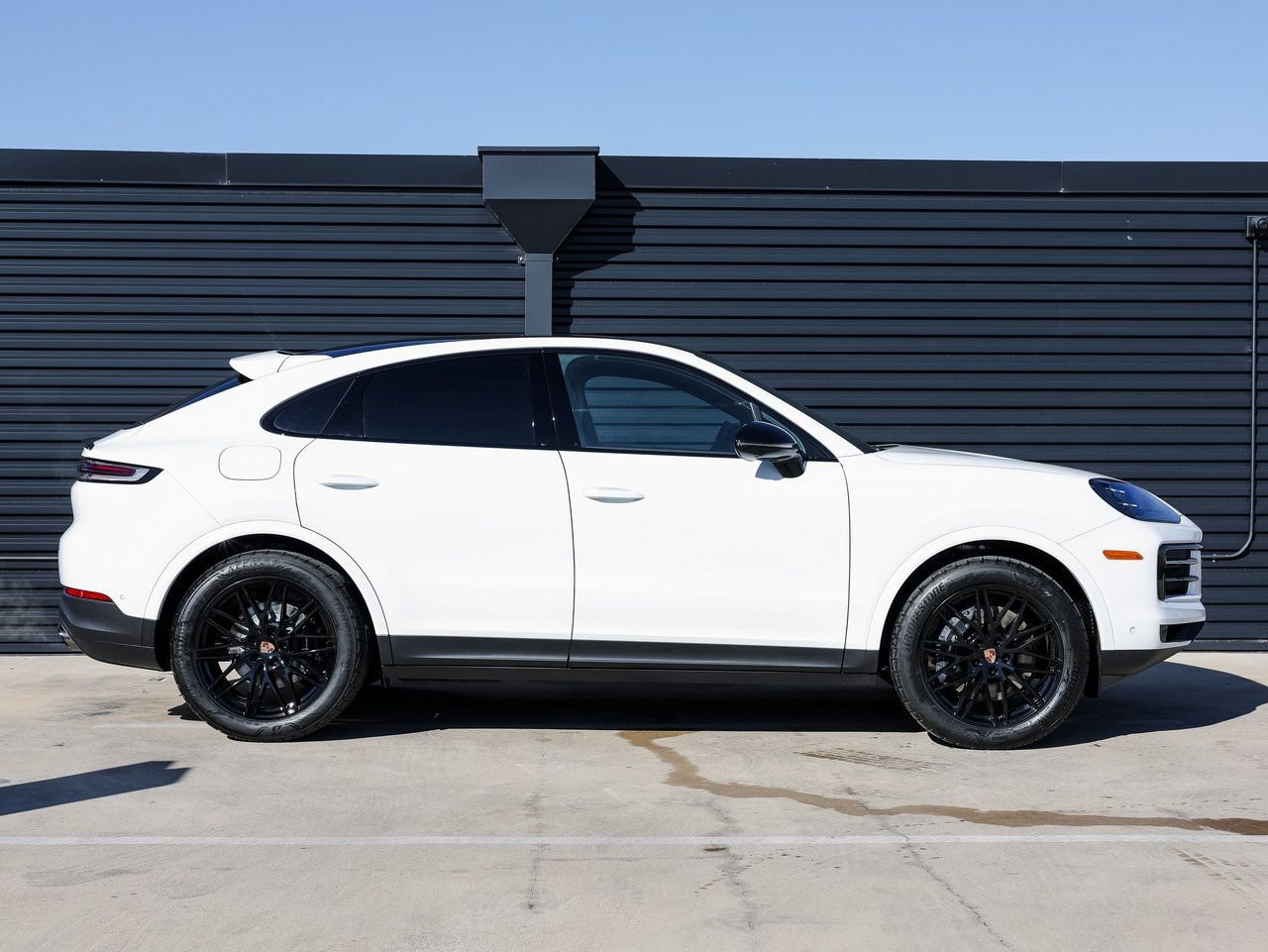 Certified 2026 Porsche Cayenne Coupe AWD/4WD image 8