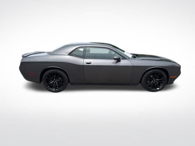 Used 2018 Dodge Challenger R/T w/ Driver Convenience Group RWD image 6