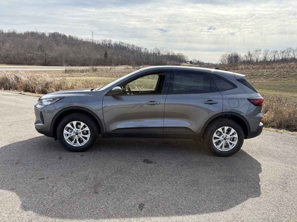 New 2026 Ford Escape Active w/ Tech Pack #1 AWD/4WD image 2