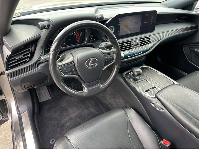 Used 2022 Lexus LS 500 w/ Cold Weather Package (CK) RWD image 12