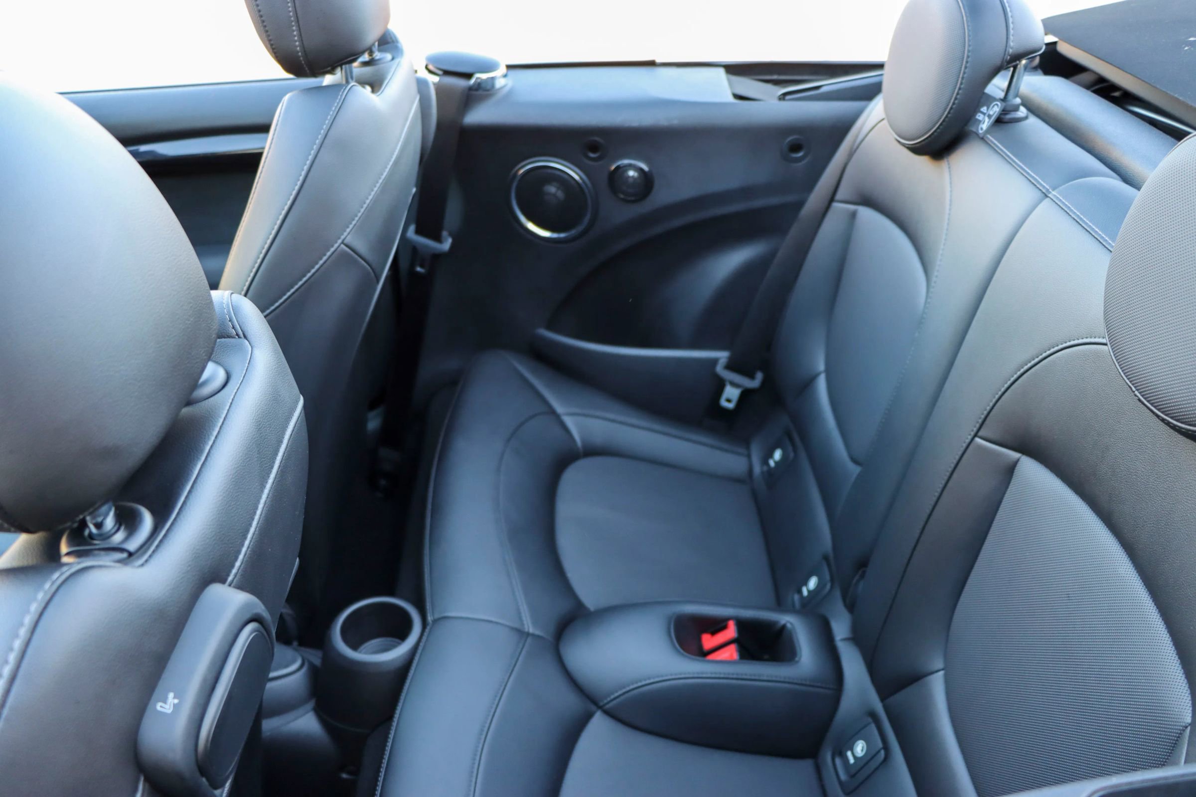 Used 2017 MINI Cooper S image 23