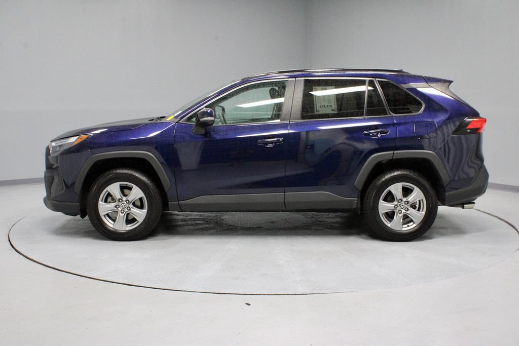Used 2024 Toyota RAV4 XLE AWD/4WD image 8