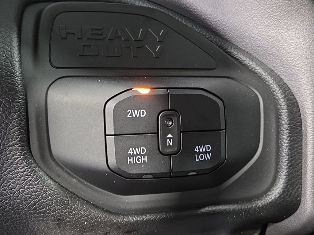 New 2026 RAM 2500 Laramie w/ Night Edition AWD/4WD image 26