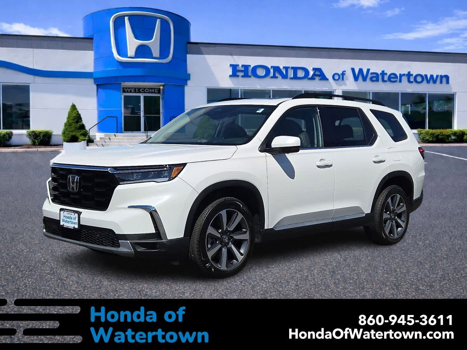 Used 2025 Honda Pilot Elite image 1