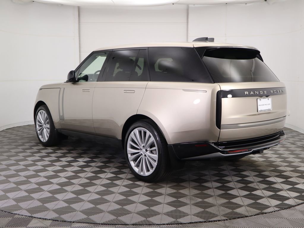 New 2025 Land Rover Range Rover SE image 7