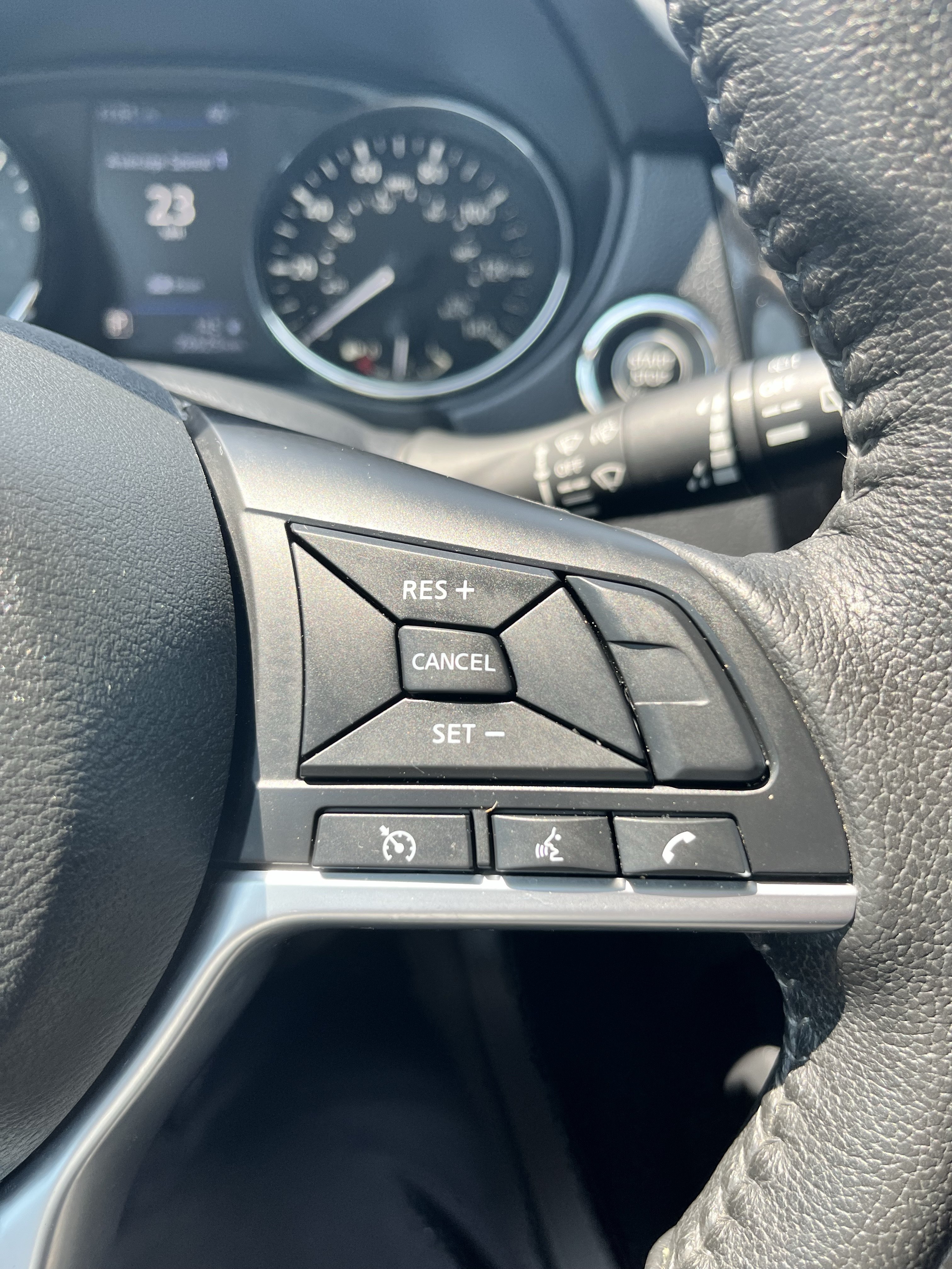 Used 2020 Nissan Rogue SV AWD/4WD image 20
