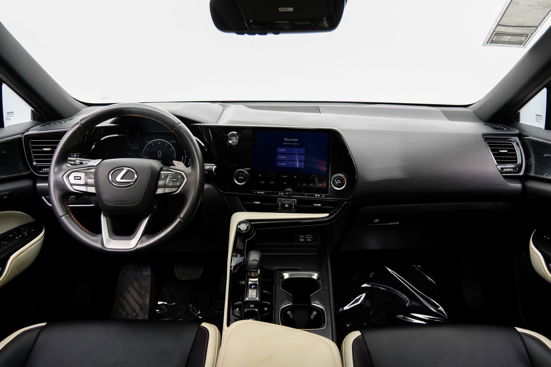 Used 2023 Lexus NX 250 FWD w/ Towing Package (2000 Lbs) image 19