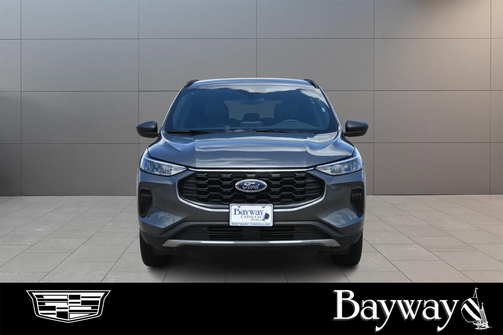Used 2025 Ford Escape ST-Line AWD/4WD image 2