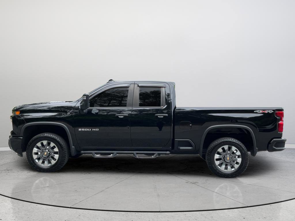 Used 2025 Chevrolet Silverado 2500 Custom w/ Custom Value Package AWD/4WD image 10