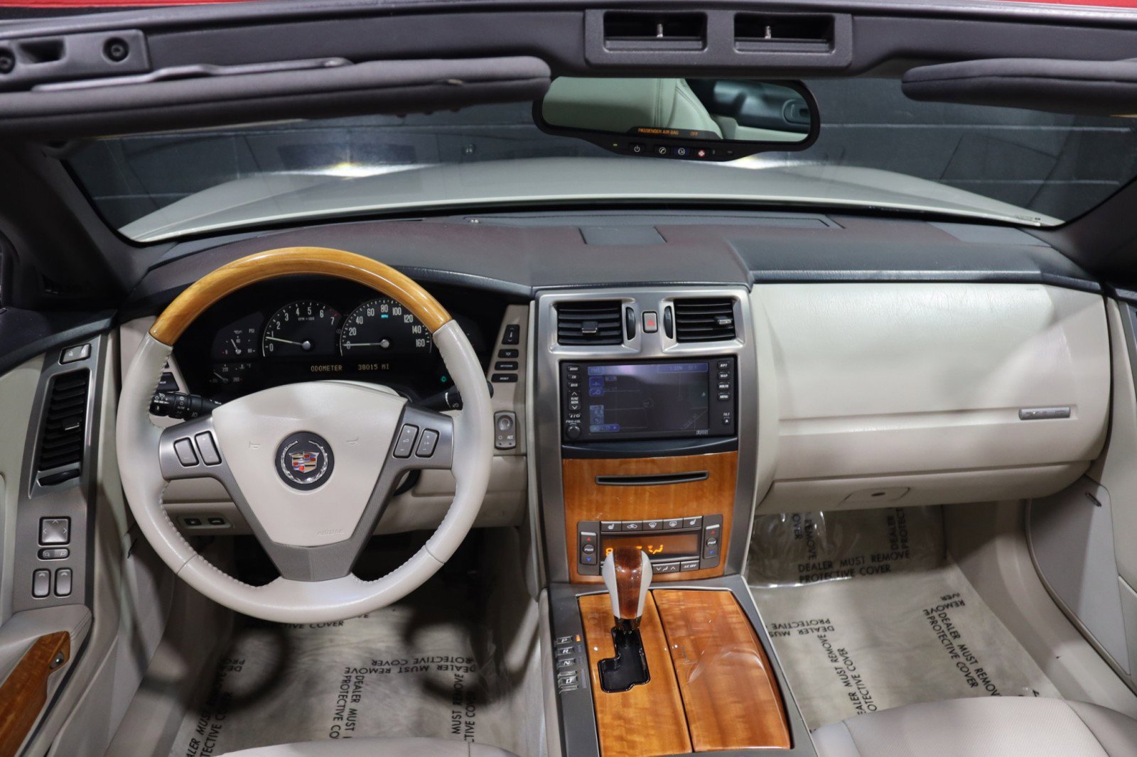 Used 2006 Cadillac XLR 2dr Convertible image 44