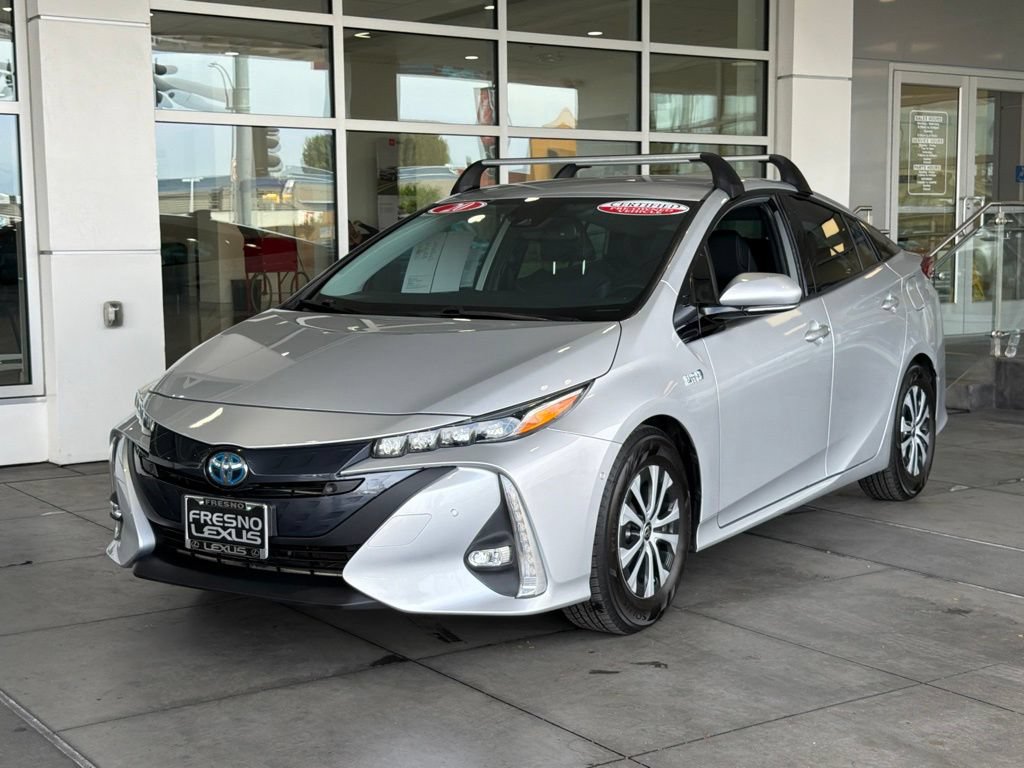 Certified 2020 Toyota Prius Prime Limited FWD image 2