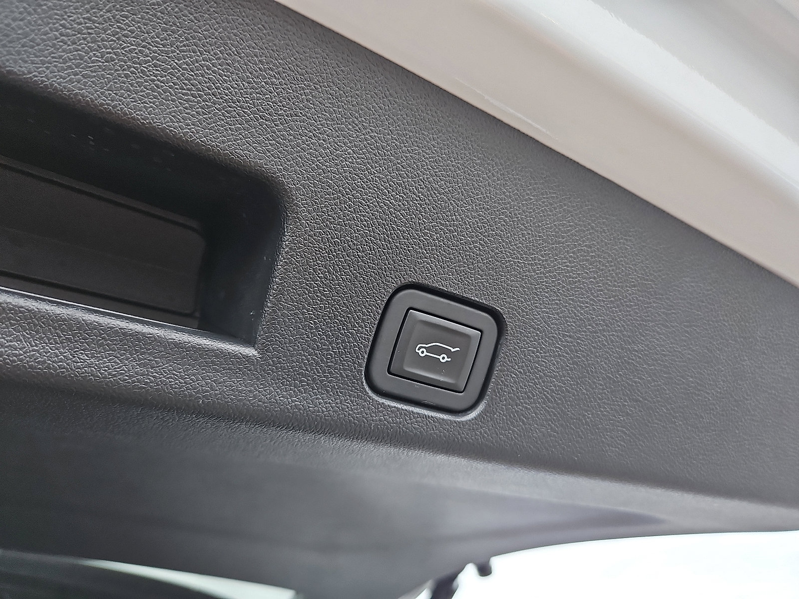 Certified 2025 GMC Acadia Elevation image 29