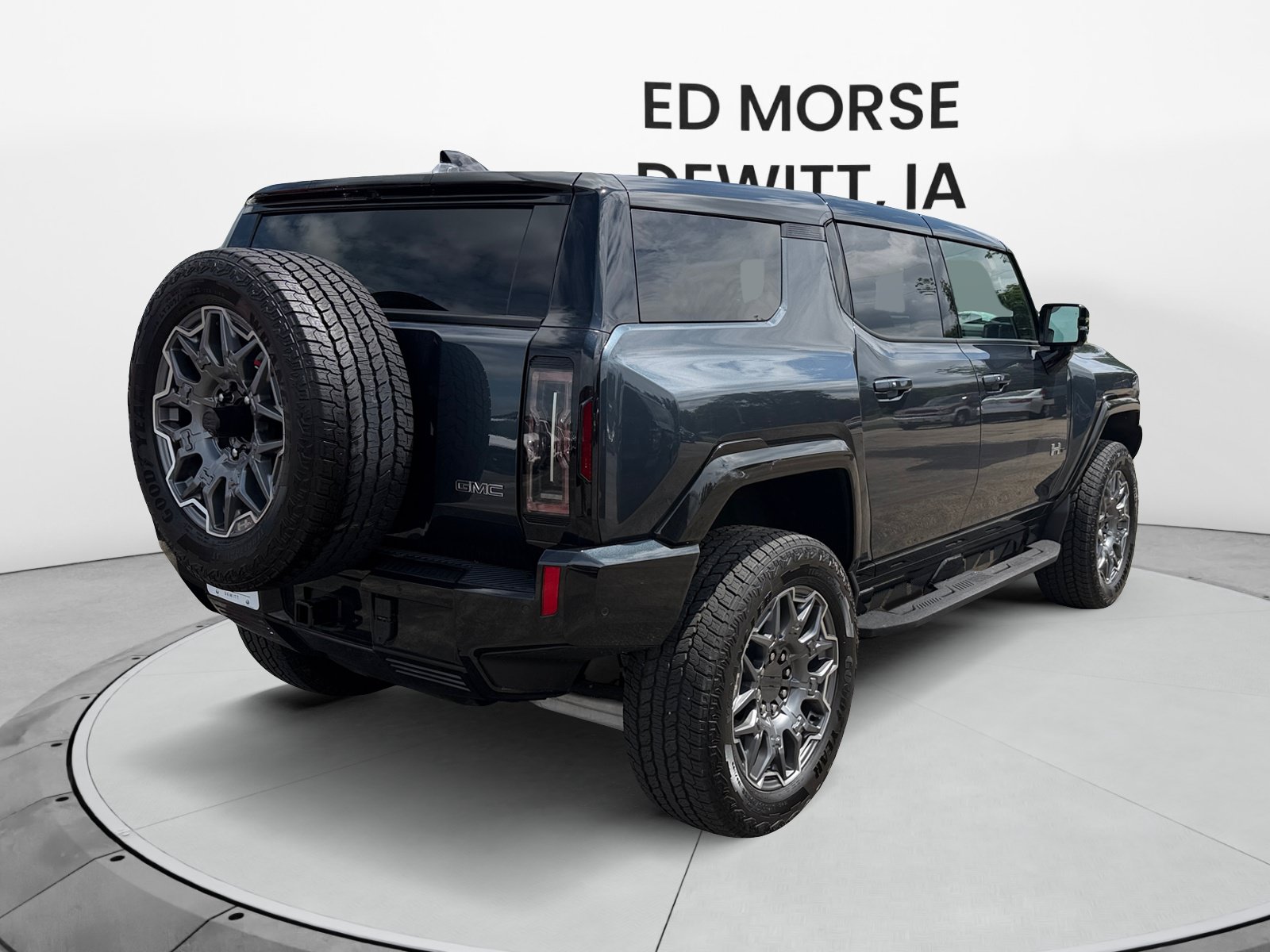 Used 2025 GMC Hummer EV 3X w/ LPO, Cargo Utility Package AWD/4WD image 5