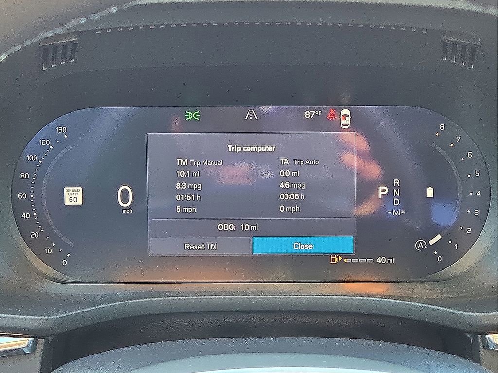 New 2026 Volvo XC60 B5 Core w/ Climate Package image 25