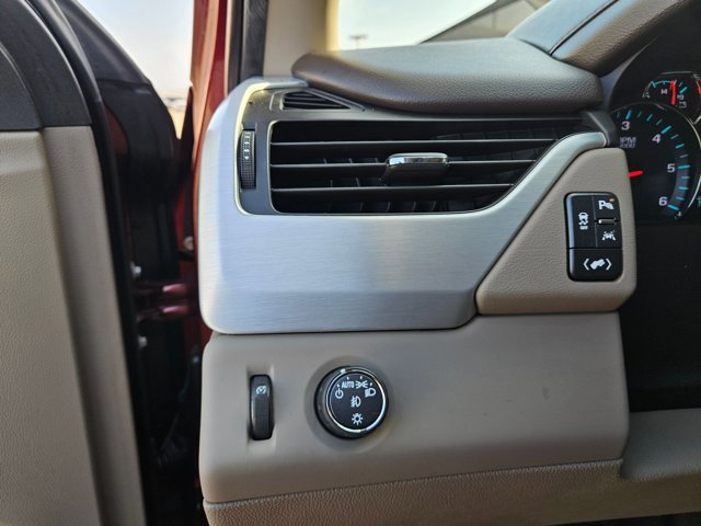 Used 2019 GMC Yukon XL SLT w/ Open Road Package RWD image 29