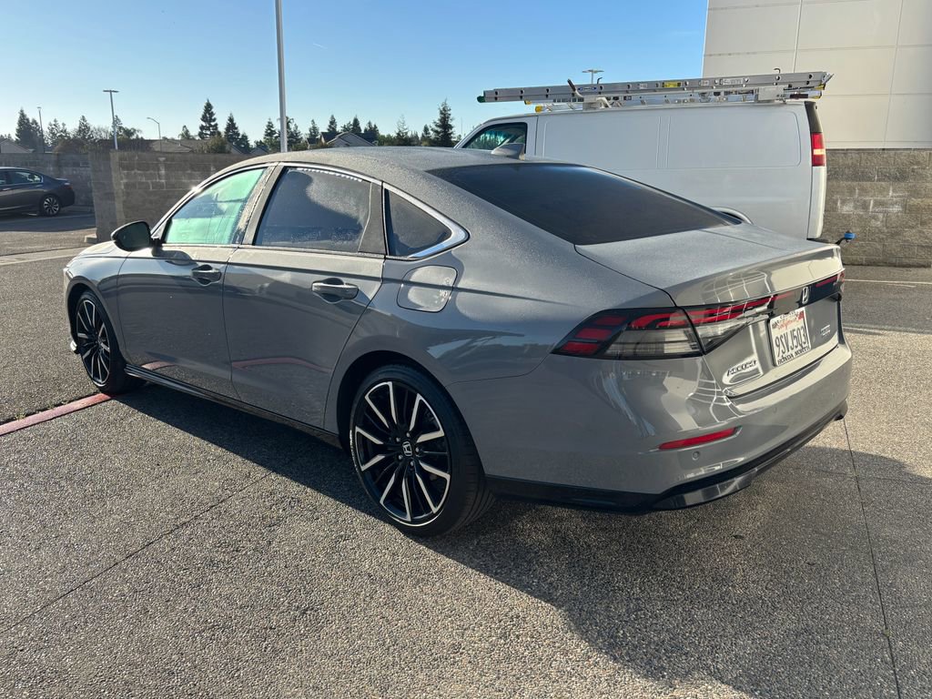 Used 2025 Honda Accord Touring image 7