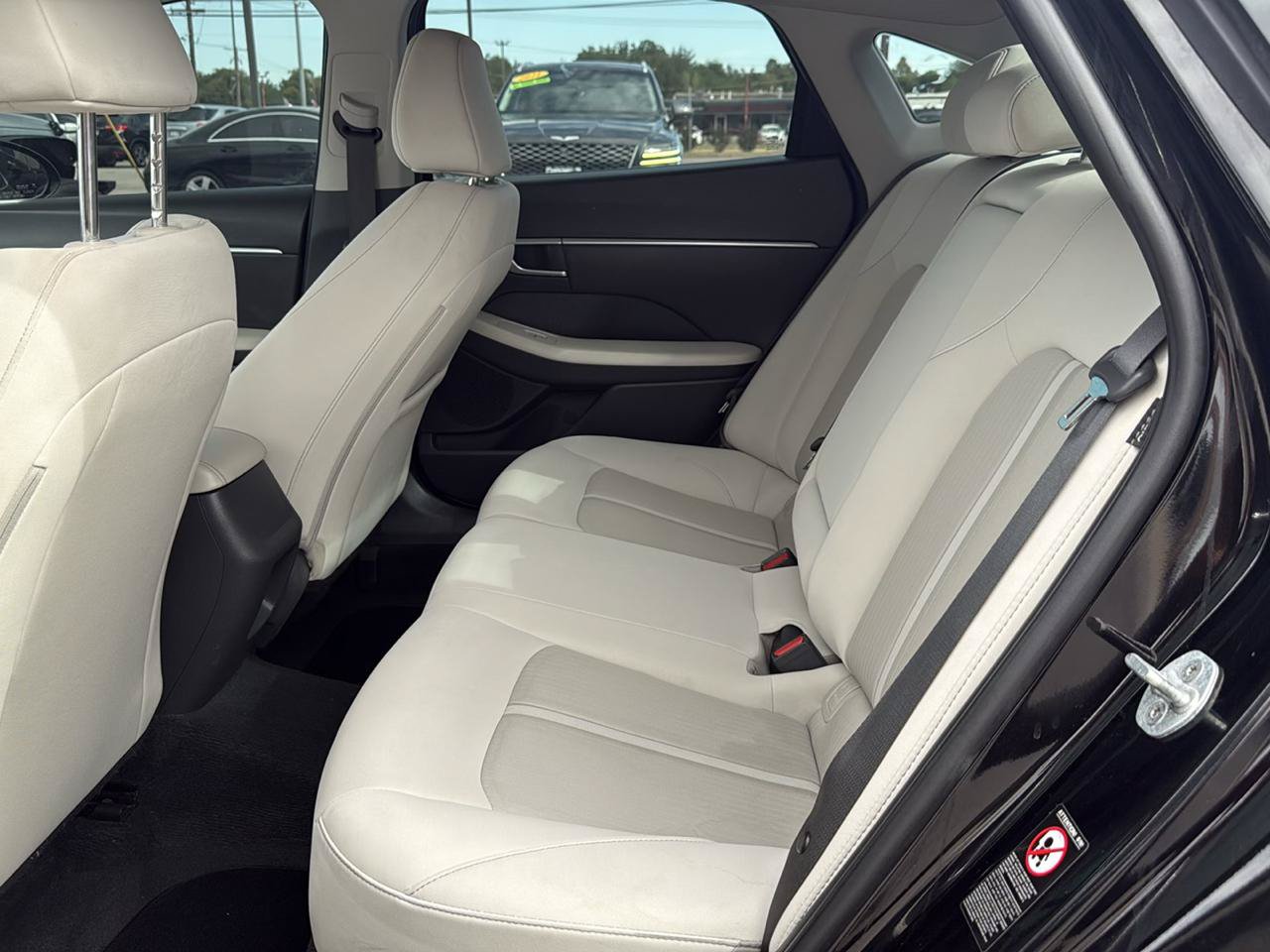 Used 2022 Hyundai Sonata SEL w/ Preferred Accessory Package FWD image 14