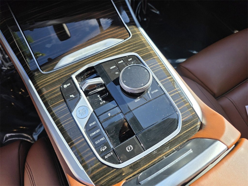 Used 2024 BMW X5 xDrive40i w/ M Sport Package image 22