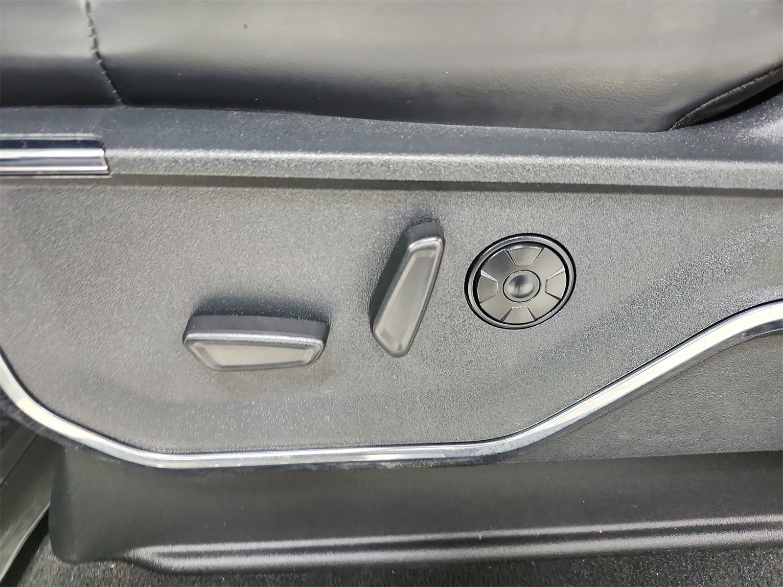 Used 2025 Ford F250 Platinum image 20