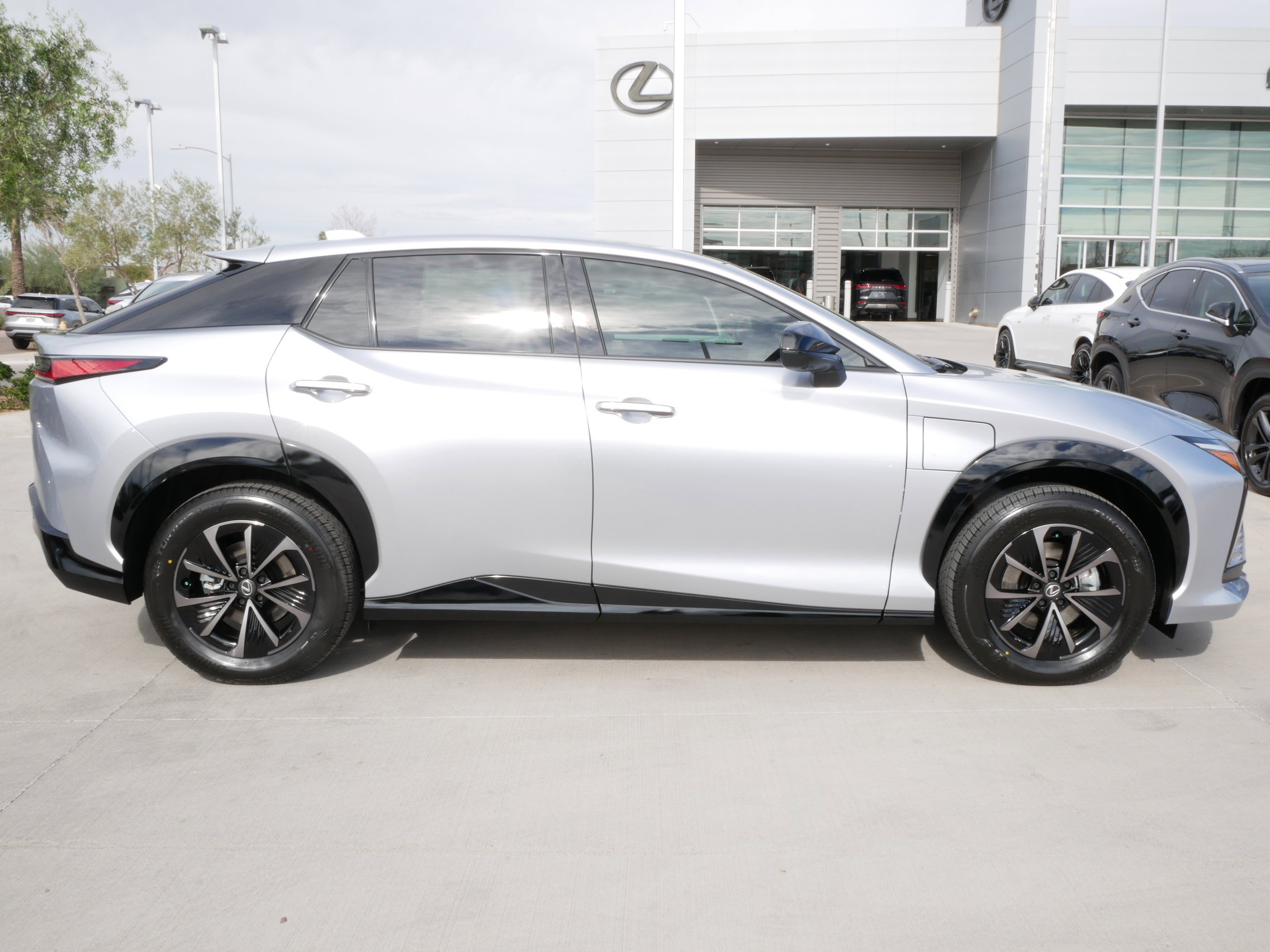 New 2026 Lexus RZ 350e 2WD image 9