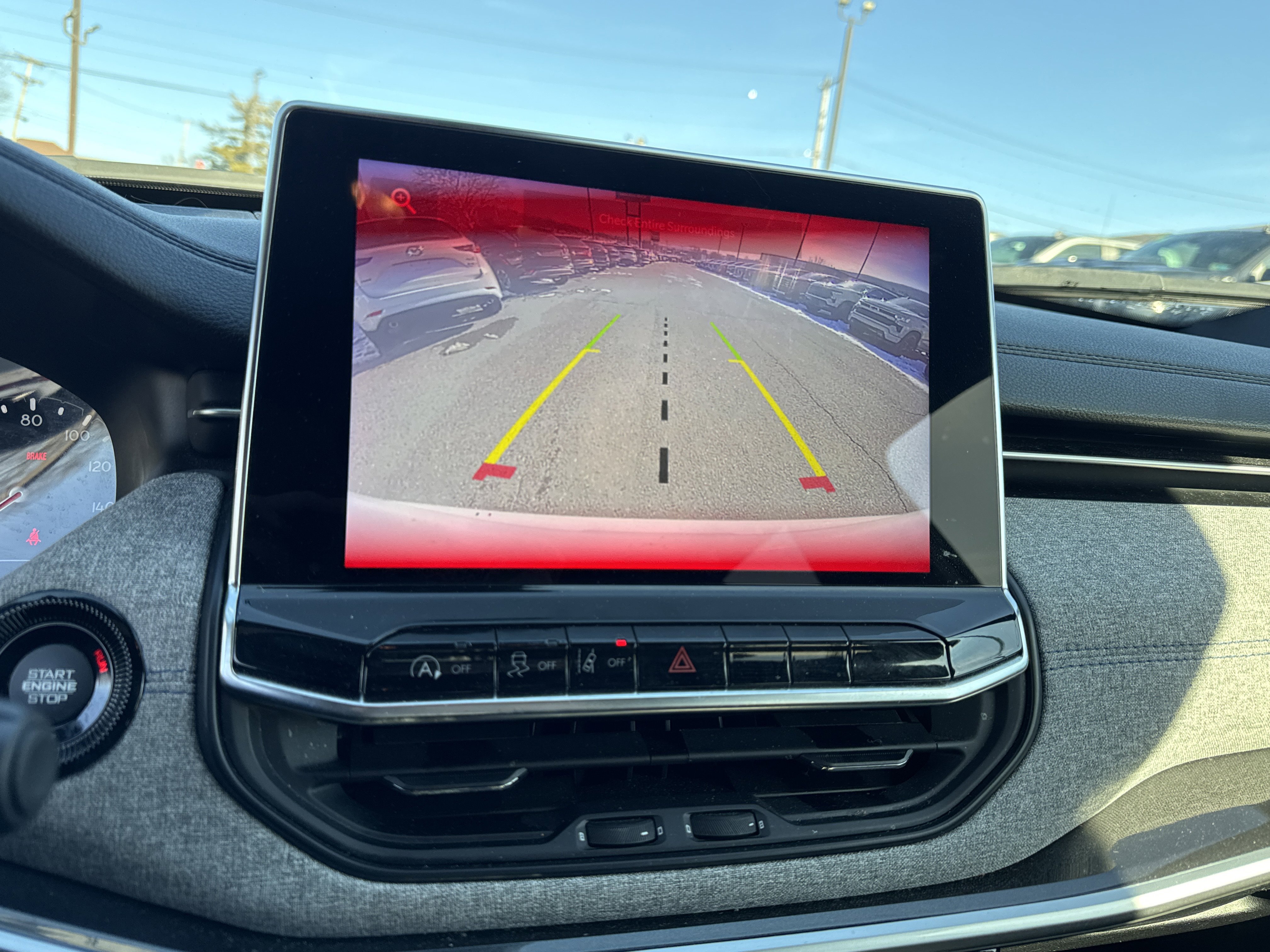 Used 2024 Jeep Compass Latitude image 24